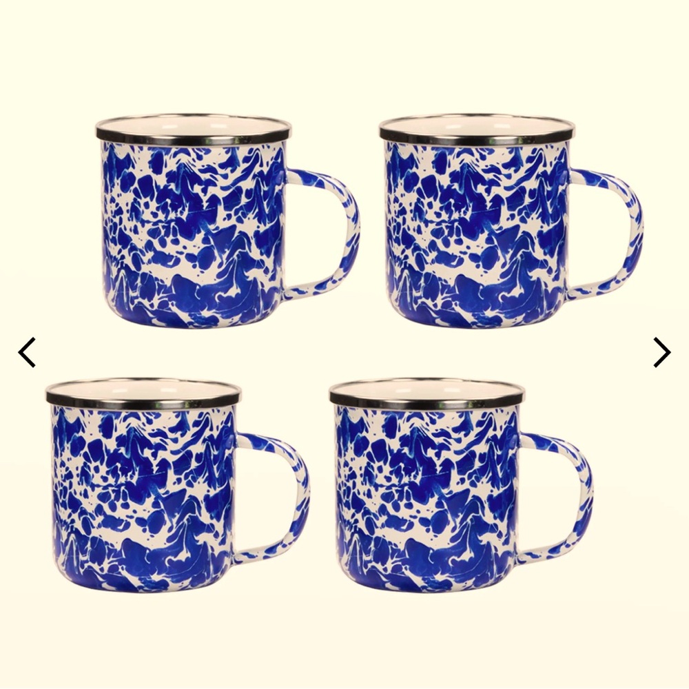 BNIB: GOLDEN RABBIT set of 4 mugs